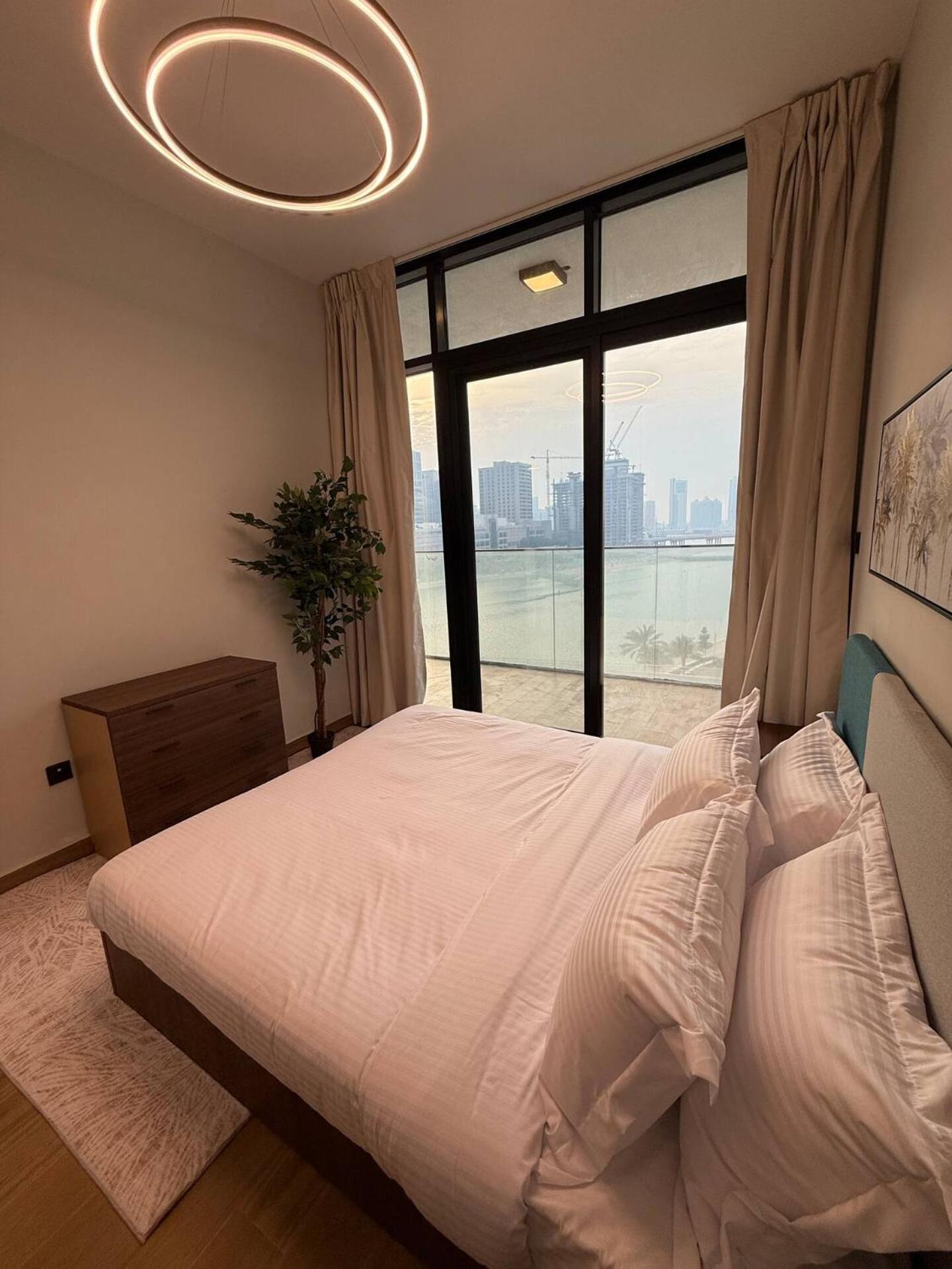 Canal View 1bd Al Maryah Island *