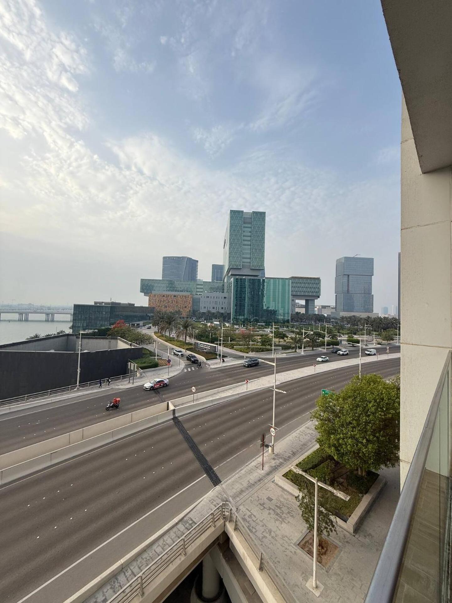 Canal View 1bd Al Maryah Island Apartment