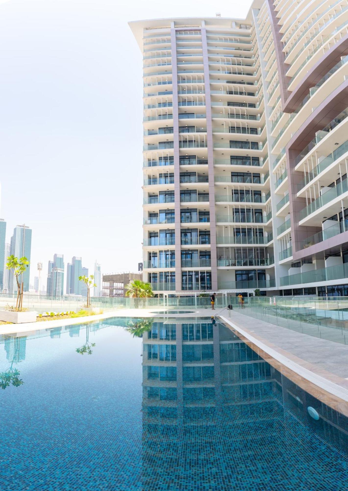 Canal View 1bd Al Maryah Island Apartment Abu Dhabi