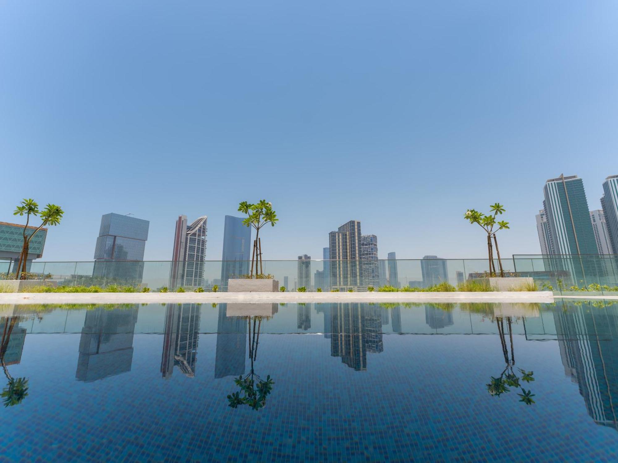 Canal View 1bd Al Maryah Island Apartment Abu Dhabi